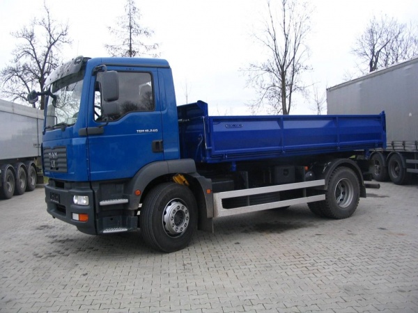 MAN TGM 18.240 3.jpg